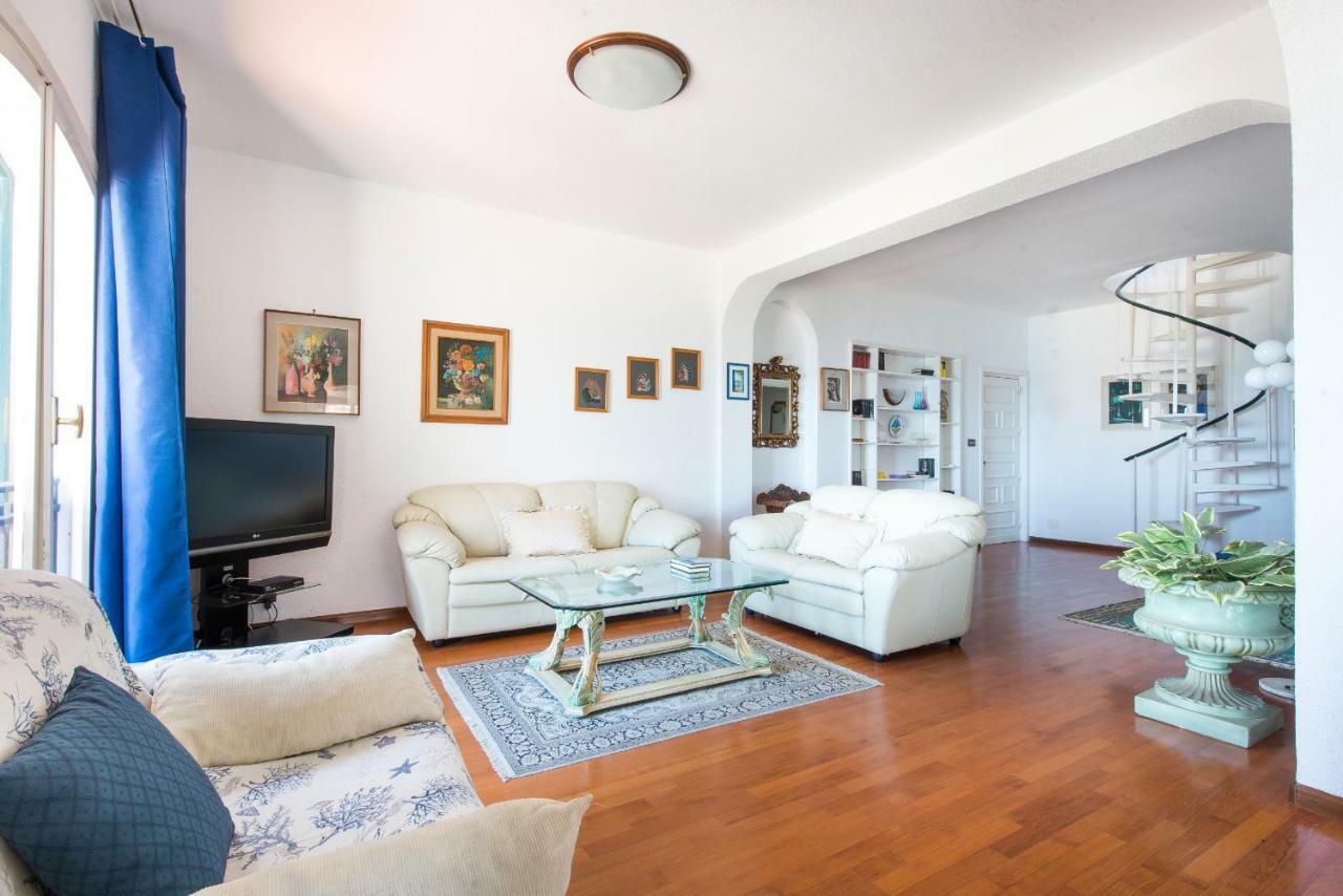 Casa Con Terrazza Sul Mare All'Addaura Παλέρμο Εξωτερικό φωτογραφία